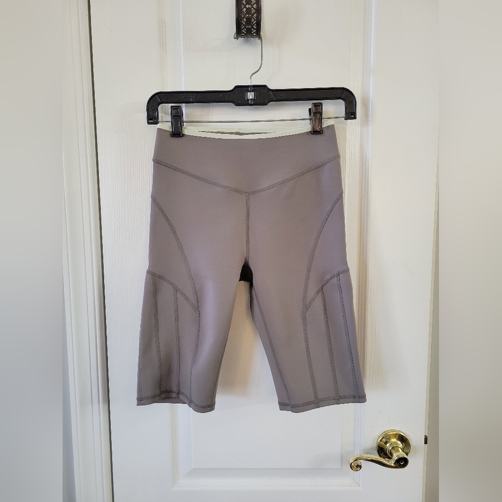 Free People FP Movement Step Up Yoga Bikeshorts Smokey Quartz Taupe XS High Rise